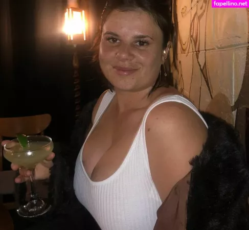 Mirra R OnlyFans Thumbnail #BmutZU2nPZ