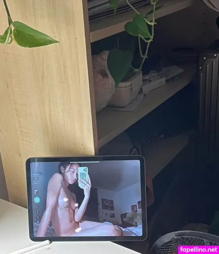 Mirrorcomb OnlyFans Thumbnail #ls6xxmcuDS