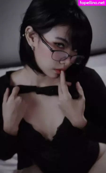 Miruusaki OnlyFans Thumbnail #9uonAxAjhi