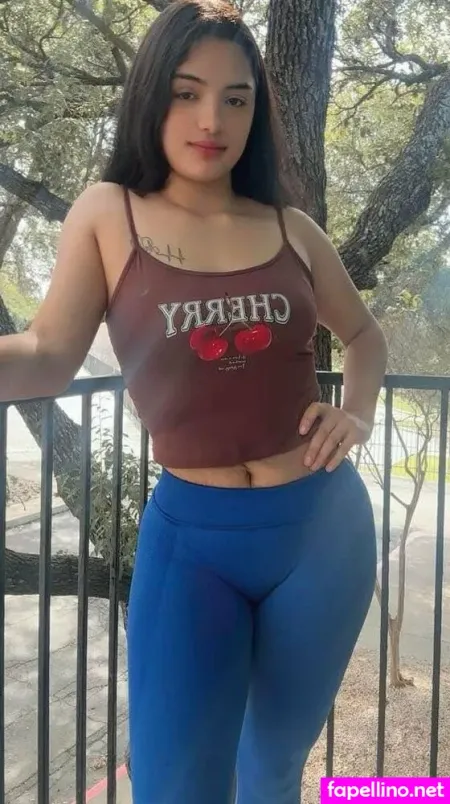 Misaela Castejon OnlyFans Thumbnail #j9Uxta3OwC