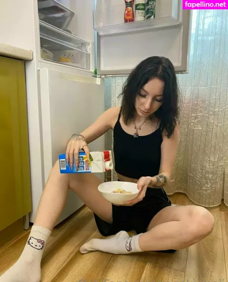 Misaki Meii OnlyFans Thumbnail #F4tqmr8s3h