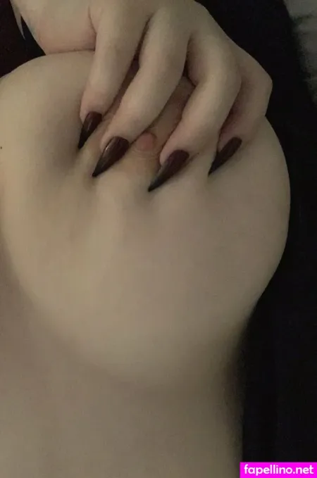 Misbehaving Kitty OnlyFans Thumbnail #30hOhwrlVQ