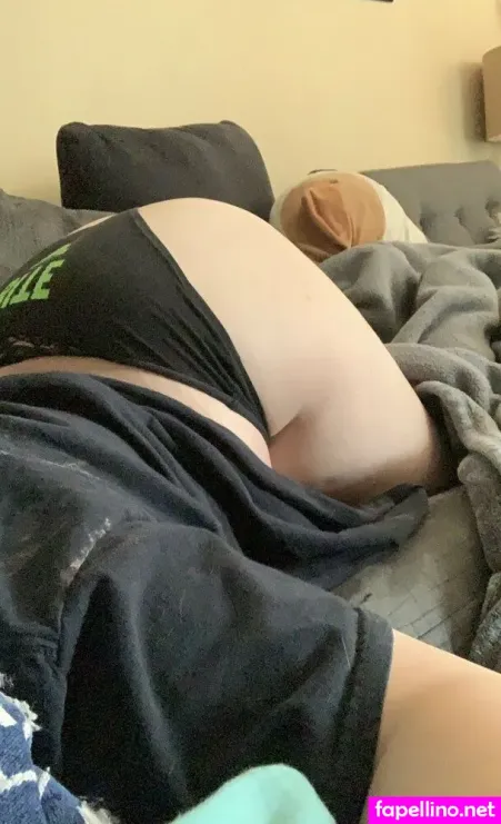 Misbehaving Kitty OnlyFans Thumbnail #8rEsUMsHrz