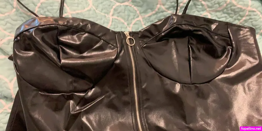 Misbehaving Kitty OnlyFans Thumbnail #9tsUNjptlJ