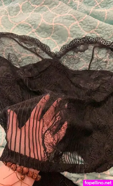 Misbehaving Kitty OnlyFans Thumbnail #YEJgtQEoKE