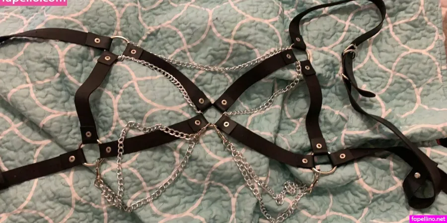 Misbehaving Kitty OnlyFans Thumbnail #t4KSupZM06