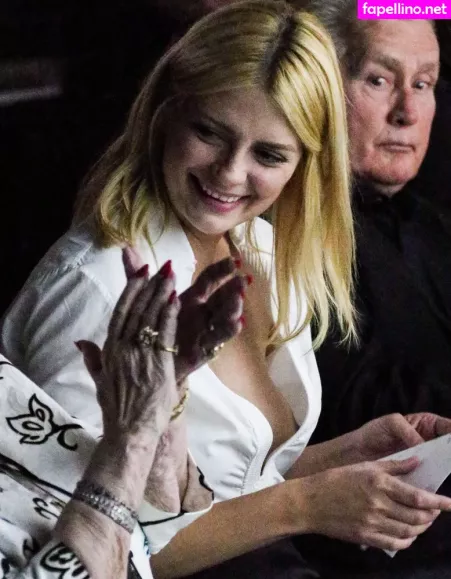 Mischa Barton OnlyFans Thumbnail #mJYZvfYizG