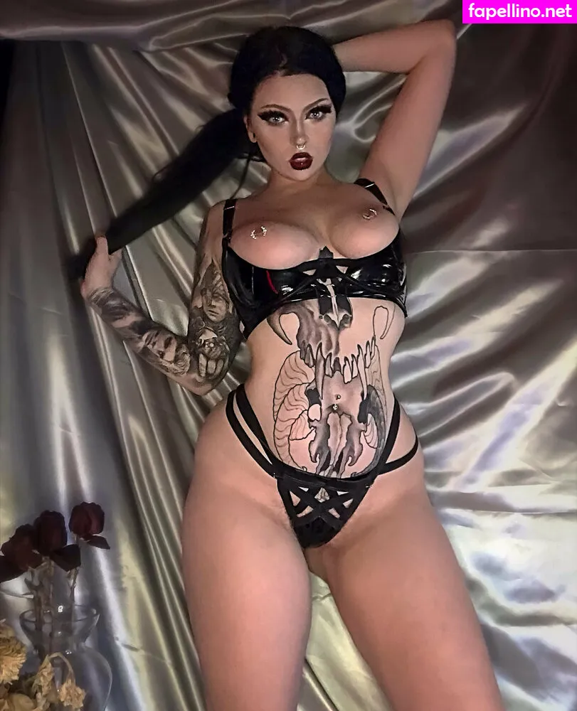 horrifictemptress, mischa-cleo-moore Nude Leaked OnlyFans Photo #U0AfefoOPs