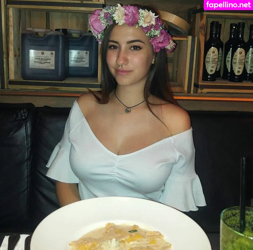 mishelkaren, mishelpetuhov Nude Leaked OnlyFans Photo #FQ164lwzhF