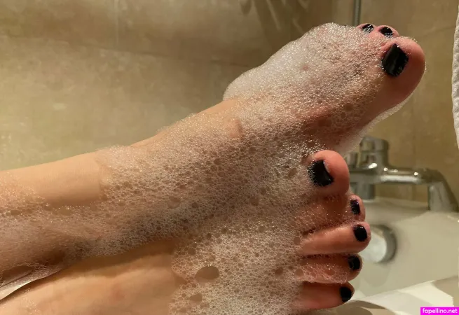 Miskysour OnlyFans Thumbnail #BGW9vE7D7J