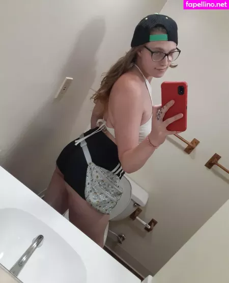 Mislonglegs OnlyFans Thumbnail #yKSjnCXWXR