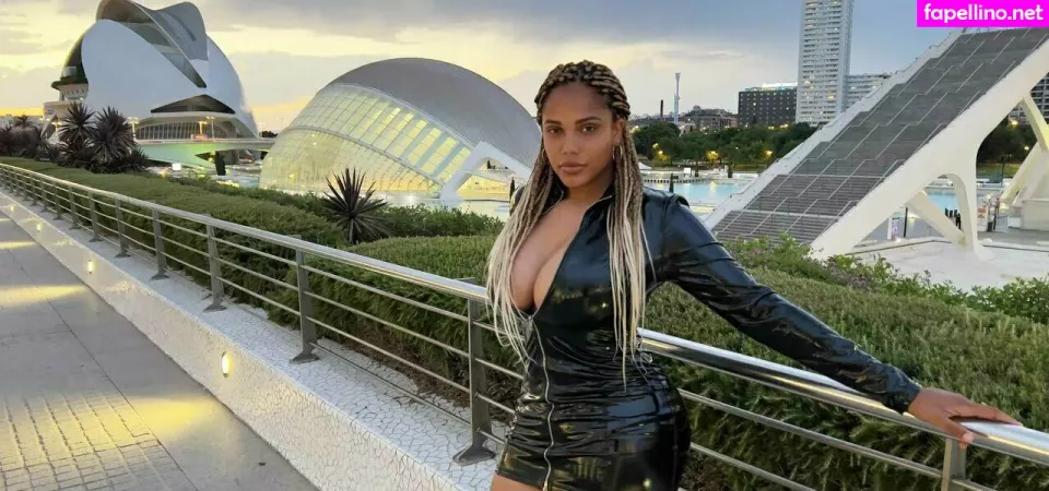 Miss Bonnie OnlyFans Thumbnail #R2X5PWE5ts