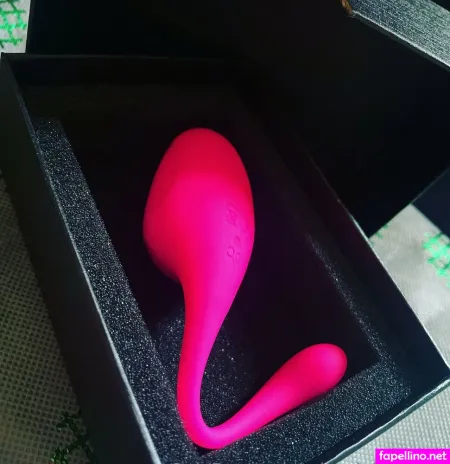 Miss Delilahrose OnlyFans Thumbnail #DIk2vLR1jP