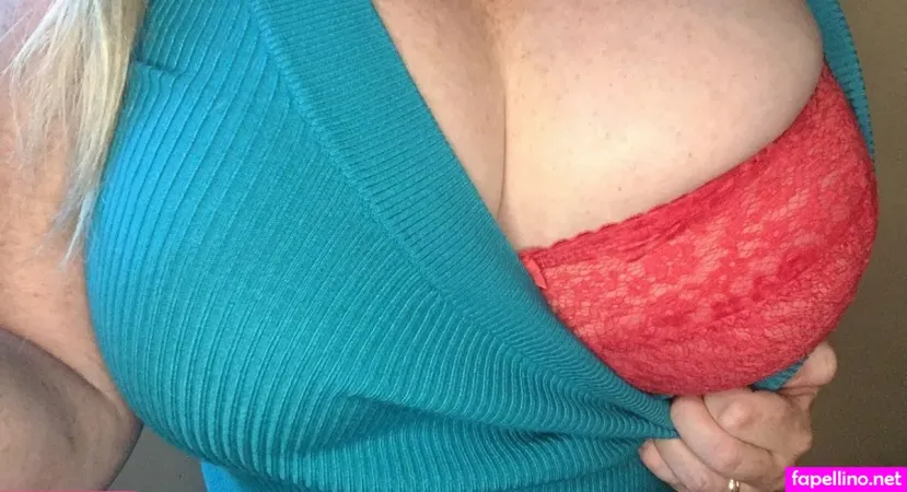 Miss Emily Grey 1 OnlyFans Thumbnail #adoJwkxR7a