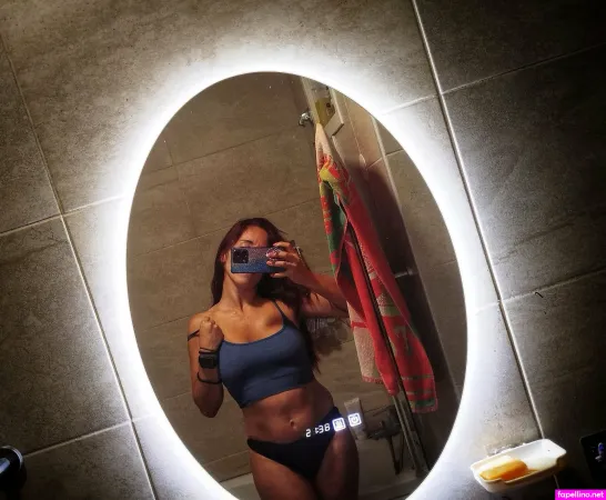 Miss Ginger1989 OnlyFans Thumbnail #2ICBbtd7F4