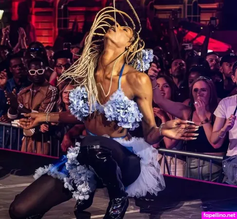 Miss Giraffe Pussy OnlyFans Thumbnail #EISKEhXwgy