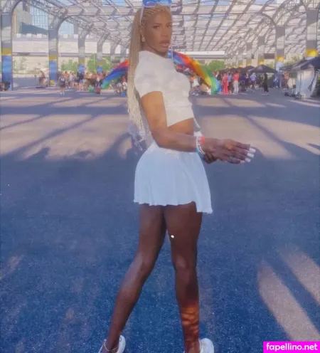 Miss Giraffe Pussy OnlyFans Thumbnail #EguBL2rdA7