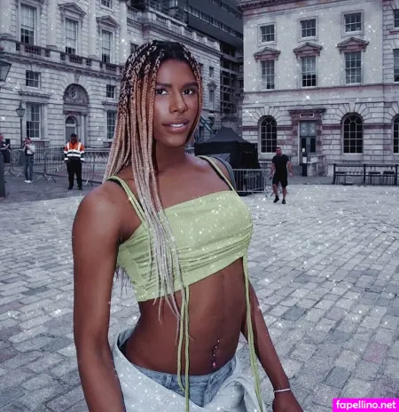 Miss Giraffe Pussy OnlyFans Thumbnail #QcibU5HRKb