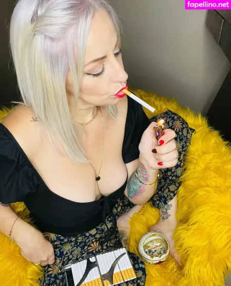 Miss Hazel80 OnlyFans Thumbnail #2M2DyWLVVG