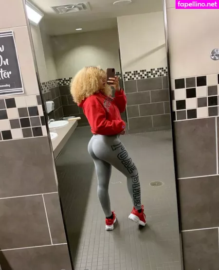 Miss Honeybun OnlyFans Thumbnail #Vgc0p6NEmm
