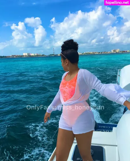 Miss Honeybun OnlyFans Thumbnail #s1VJ1vjqKK