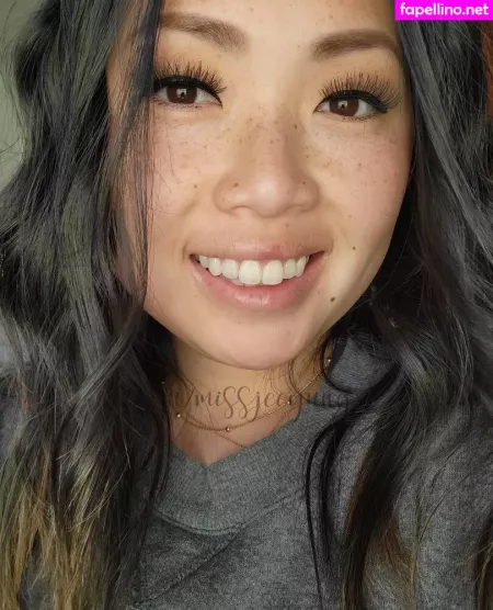 Miss Jee Yung OnlyFans Thumbnail #1AMxucpl50