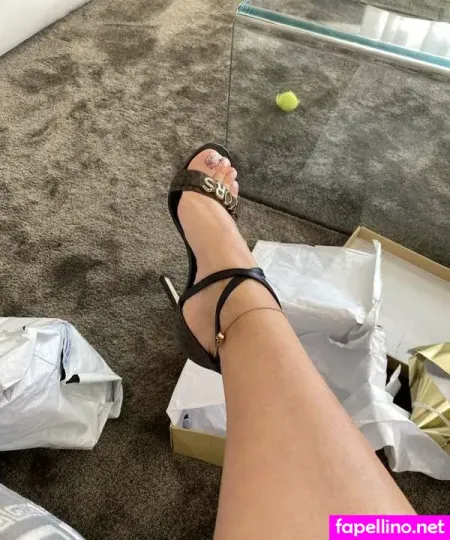 Miss Juliaa 1 OnlyFans Thumbnail #10HyHdLIYo