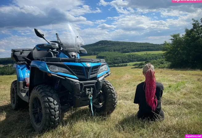 Miss Kitty Lk OnlyFans Thumbnail #Ea2sncS6c0