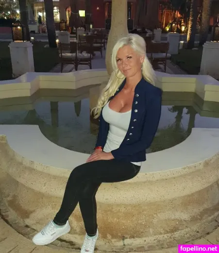 Miss Manja OnlyFans Thumbnail #1sQDP4Onys