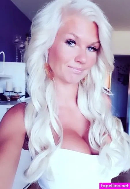 Miss Manja OnlyFans Thumbnail #sNryWCs6Bx