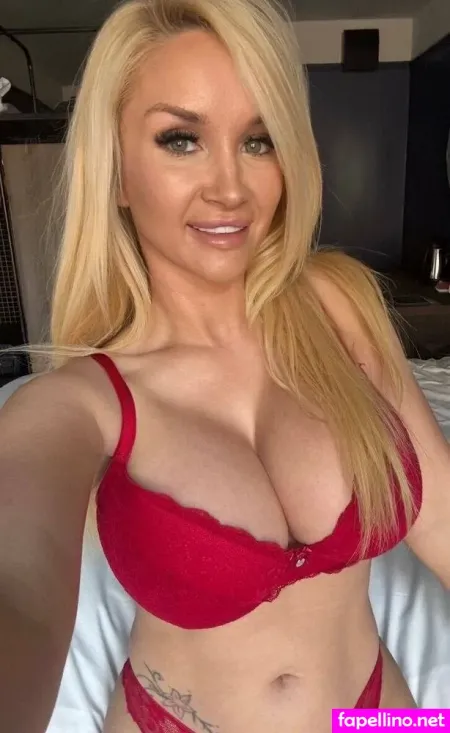 Miss Mkb 2 OnlyFans Thumbnail #UfsUaepT27