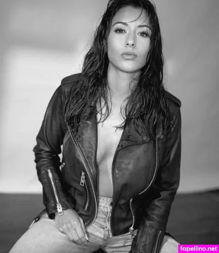 Miss Naomi Willow OnlyFans Thumbnail #dPYudB8N23