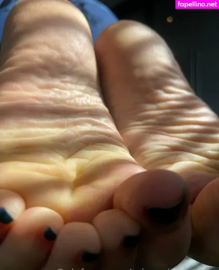 Miss Piggytoes OnlyFans Thumbnail #l7GDoouNAR