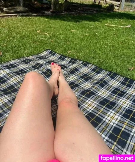 Miss Rosie J OnlyFans Thumbnail #9UPh3z8Jwo