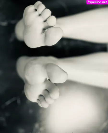 Miss Secretfeet OnlyFans Thumbnail #cZadFZxuFd
