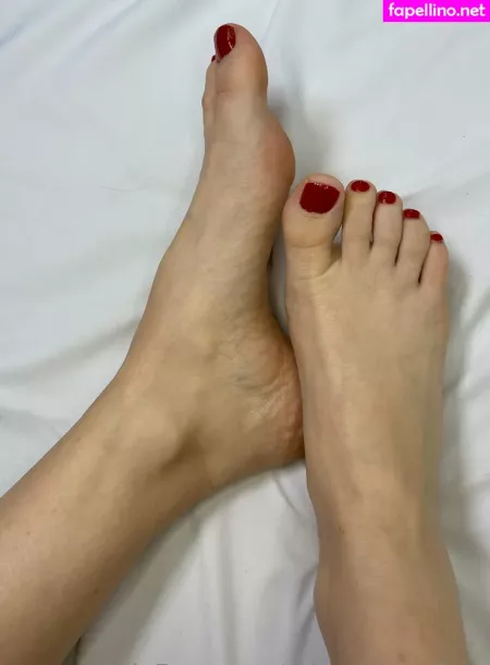 Miss Secretfeet OnlyFans Thumbnail #flpIXLmwsf