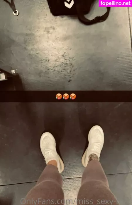 Miss Sexy Feet OnlyFans Thumbnail #GsfcS01vBf