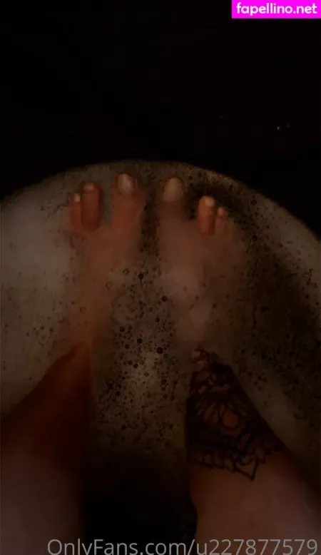 Miss Sexy Feet OnlyFans Thumbnail #hCjT3dTx9T