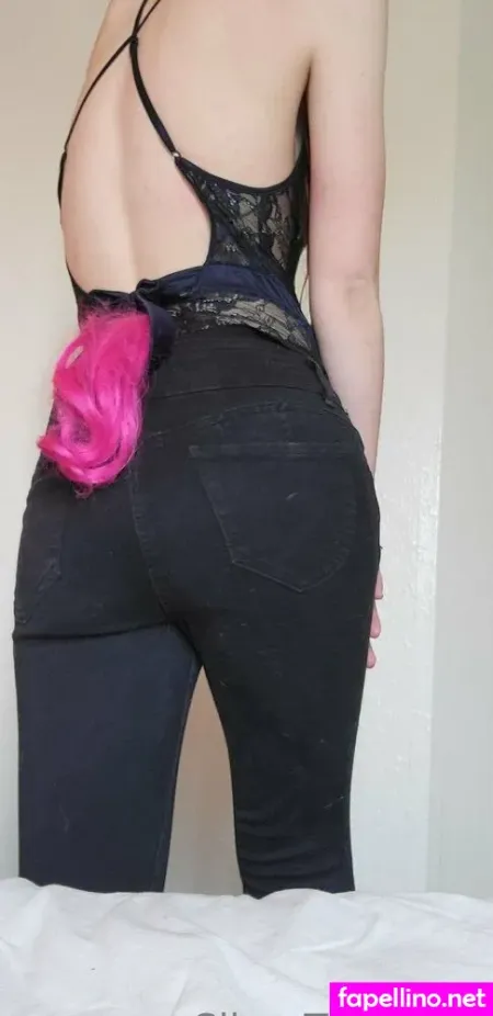 Miss Silvertlc OnlyFans Thumbnail #DWxKNmKqYI