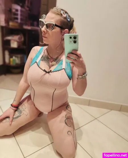 Miss Simply Amanda OnlyFans Thumbnail #lMSAXWIyEv