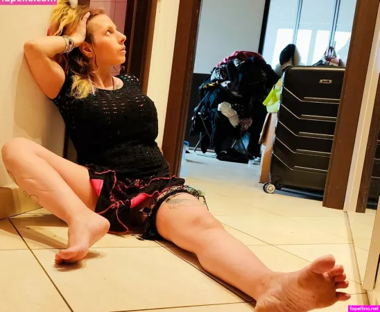 Miss Simply Amanda OnlyFans Thumbnail #vZNVVvstRO