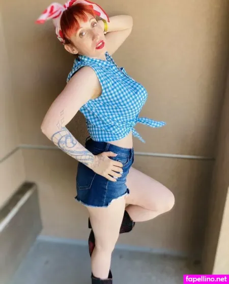 Miss Spent Youth Msspentyouth OnlyFans Thumbnail #t3TQJarr6x