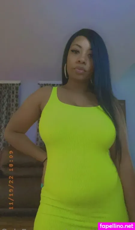 Miss Tia Cakes OnlyFans Thumbnail #5hn7gBNHta