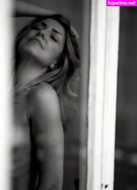 Miss V OnlyFans Thumbnail #HsCO1YaxYJ