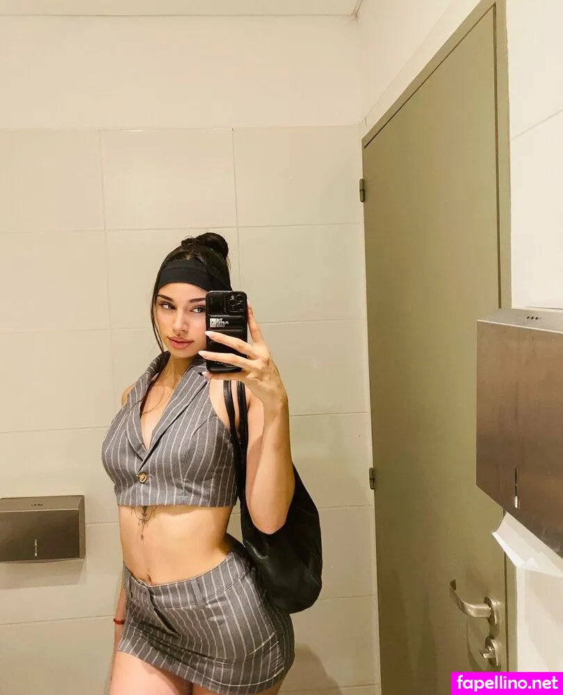 miss_veronica, missveronicav1 Nude Leaked OnlyFans Photo #6PeoeWshuo