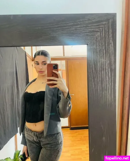 Miss Veronica OnlyFans Thumbnail #UsqHwTLClz