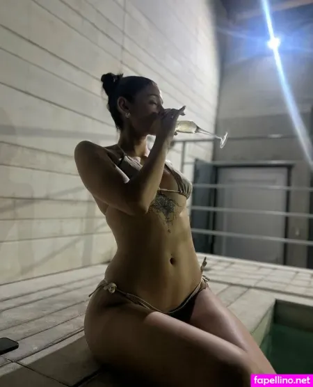 Miss Veronica OnlyFans Thumbnail #iuH5svRdR1