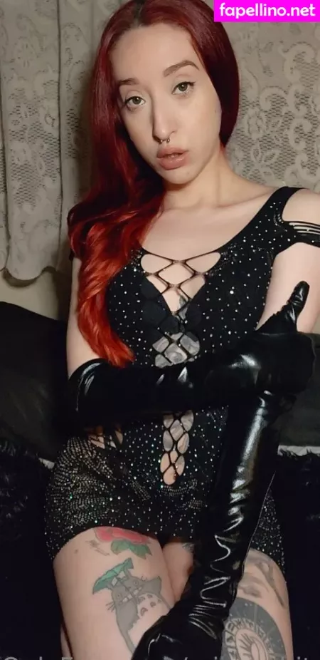 Miss Whitethrash OnlyFans Thumbnail #bFQcUHRbPA