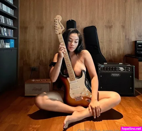 Miss Zuzie OnlyFans Thumbnail #Gu28JrkIqD