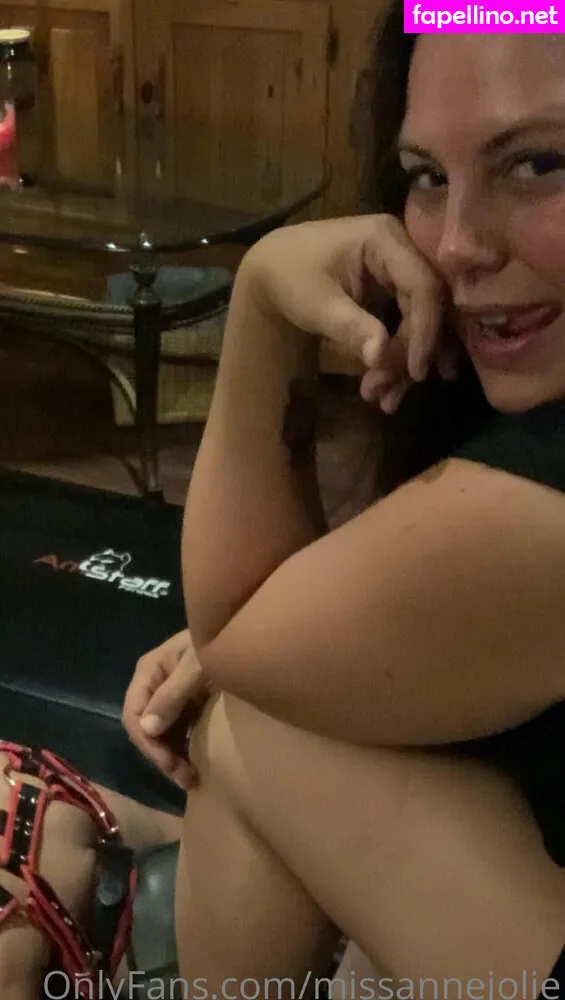 angelinajolie, missannejolie Nude Leaked OnlyFans Photo #UGQHZVbn10